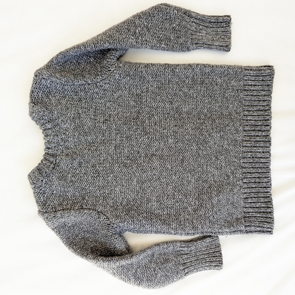 Abercrombie Kids Gray Cable Knit Crew Pullover Sweater - Picture 2 of 5